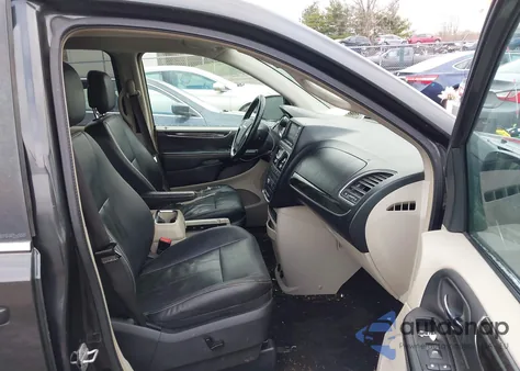 2012 Chrysler Town & Country Touring z USA, uszkodzony, nr VIN 2C4RC1BG4CR252116